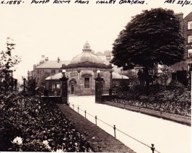 Garden Entrance 23 May 1931 showing the original gates at the entrance*