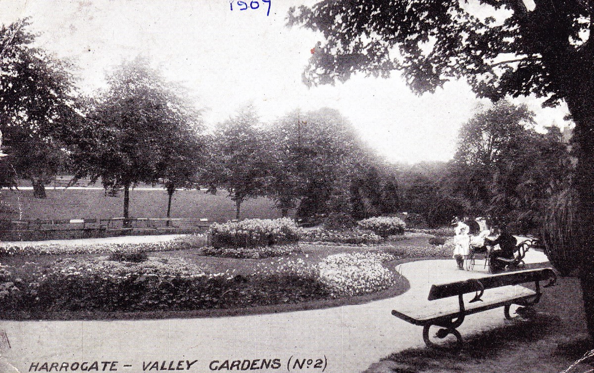 Elgar Walk near Magnesia Well Cafe c.1907*